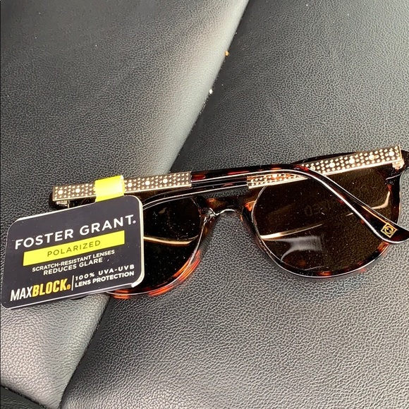 Foster Grant Accessories - Foster Grant Sunglasses